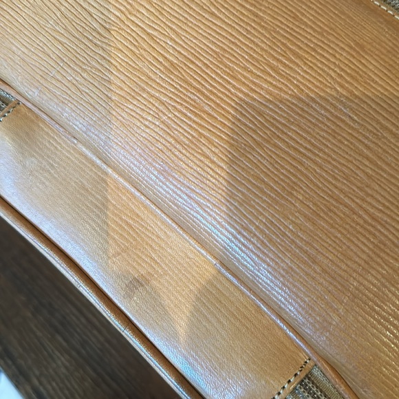 Argentinian Casa Lopez heavy leather vanity case - Picture 12 of 15